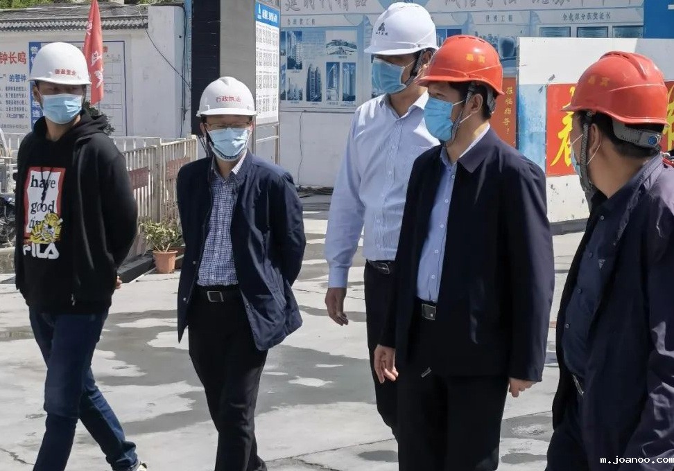 连云港市副市长朱兴波率队考察公司珑樾府项目安全生产工作